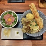 釜たけうどん 明石焼 - 