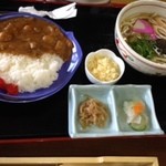 ドライブインみちしお - カレーとうどんのセット。温泉入浴とセットで、なんと１０５０円！