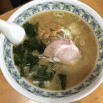 くるわラーメン - ニンニクの効いたみそラーメン！
