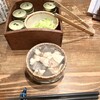 Nikomiya Maru. - 澄んだスープの塩煮込みと、薬味のおネギ、七味系一式♡♡