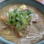 麺屋 彩未 - ちょこんと乗っている生姜が良いんですよね