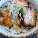 ラーメン笑福 - ミニチャーシュー丼