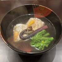新地 やま本 - お椀　太刀魚　菜の花　鉤わらび