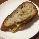 シエルブルー - 料理写真:カマンベールとハム   200円なり