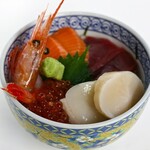 箱館居酒屋 熾美 - 本日の海鮮丼5種盛り 並