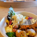 241316437 - BUDDHA BOWL:vege（大豆ミート唐揚げ）