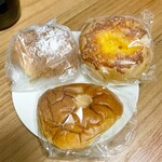 ヒポポタマス - チョコクロワッサン、チーズベーグル、クリームパン