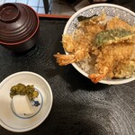 Daikokuya - 娘がオーダーしたえび天丼（800円）