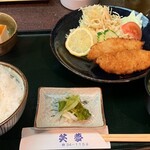笑夢 - 白身フライ定食