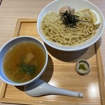 ワンタン麺専門店 たゆたふ - 