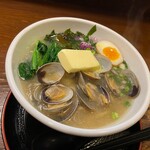 節系とんこつらぁ麺　おもと - 