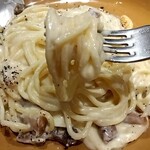 Pasta Alba shonan - 濃厚なカルボナーラ(*´艸｀*)