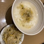 Yayoi Ken - 〆は 必ず 出汁茶漬けと 食べ放題の漬物!!うまっ!!