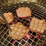 炭焼肉 石田屋。 - 