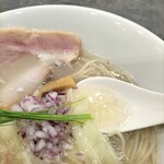 宍道湖しじみ中華蕎麦 琥珀 池袋店 - 