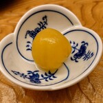 鮨おばな - 館林のミニトマト、イエローミミの漬物