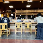 廻転寿司弁慶 - 店内