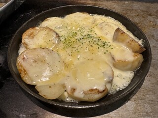 お好み焼き でん - ポテトのチーズ焼き