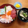 市場の食堂 - 海鮮丼(ご飯大盛り)