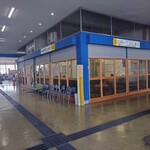 市場の食堂 - 店舗(遠景)