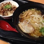 Gembu - あっさりラーメン＋ミニチャーシュー丼