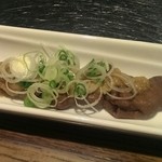 肉の変態集団 疾風ホルモン 久茂地本店 - お通し