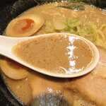 ラーメン長山 - スープ