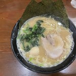 横浜らーめん 峰の家 - 味玉ラーメン