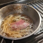 焼肉ホルモンあたる - ハツをしゃぶしゃぶ