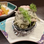 和食処 大ばん - アボカドと海老のマヨ和え　600円
            ボリュームたっぷり