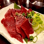 炭火焼肉 肉刺し にく式 - ハツ刺し