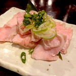 炭火焼肉 肉刺し にく式 - ガツ刺し