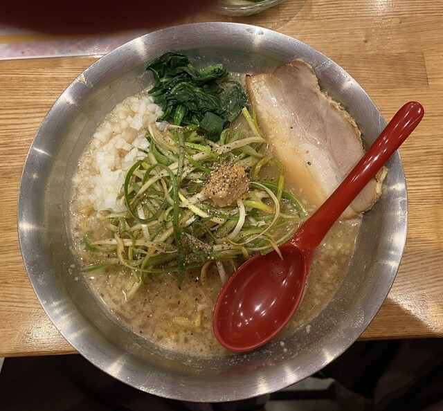 濃厚背脂豚骨拉麺 極豚 (GOTTON/ゴットン) - 金沢/ラーメン 濃厚背脂豚骨拉麺 極豚 (GOTTON/ゴットン) - 金沢/ラーメン