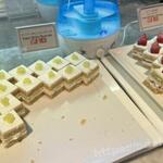 ビューアンドダイニングザスカイ - スーパーメロンショートケーキ／スーパーあまおうショートケーキ