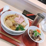 燃えよ麺助 - 