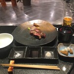 鉄板焼 しろや 銀座亭 - お肉はもっとありました。食べる事に夢中で撮影を失念。