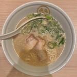 TOKYO豚骨BASE MADE by博多一風堂 - 豚骨ラーメン