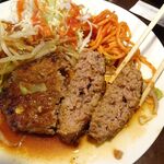 アミティ - 日替りランチ（照り焼きハンバーグ）ドカ盛り900円
