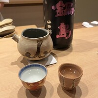米増 - ★鍋島・純米吟醸・山田錦(佐賀)昨年、佐賀を旅行して地でいただくのを楽しみにしていたのに飲み損ねてしまって想いが募っていたお酒。引き寄せたかな♥️フルーティでエレガント。甘すぎないのでお魚との相性抜群！