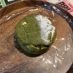 241373690 - 抹茶と白いチョコ