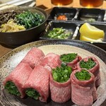 ホルモン焼肉 富や - 