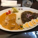 ハイ，ハウ アー ユー - バターチキンと黒チキン