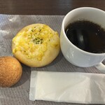 レフボン - もっちもちドーナツとたっぷりコーンパン