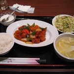 仙桃 - 酢豚定食　\850