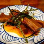 奈つやの中華そば - アテのメンマにはピリ辛のニラダレをかけてもらいました