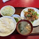 生駒軒 - カラ揚定食