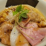 麦と麺助 - 具材が綺麗