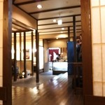恵比寿亭 - 入口…雰囲気あるよね～