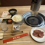 Kokusangyuu Yakiniku Kuidon - 