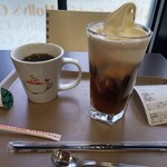 ホリーズカフェ - ドリンク写真:
